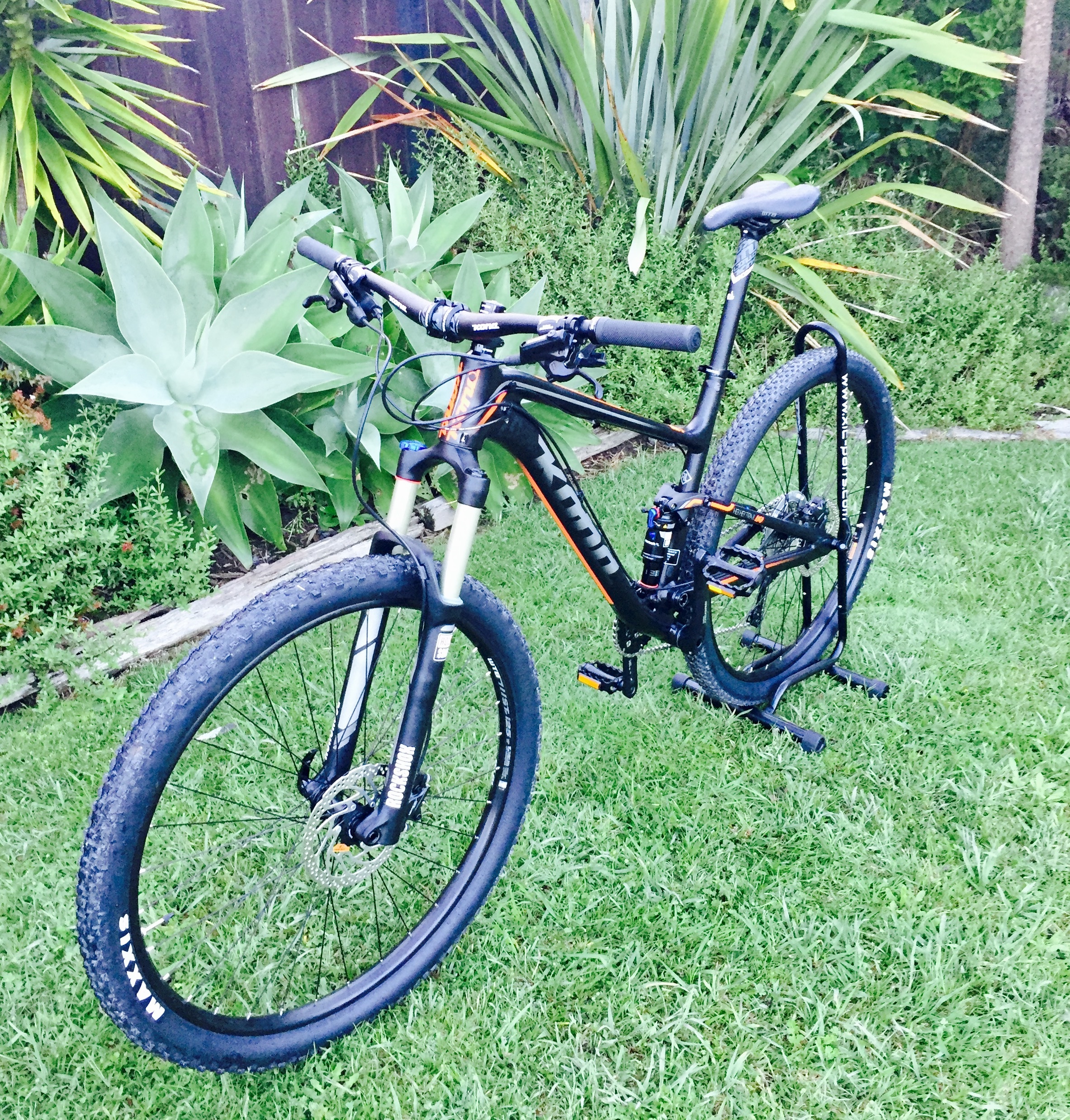 Kona hei hei trail carbon full suspension mountain online bike